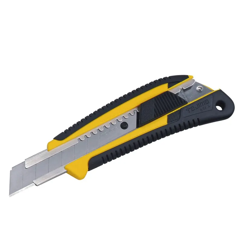 CUTTER BLOQ-AUTOM GOMA CON 1 HOJA 18MM TAJIMA — Tajima